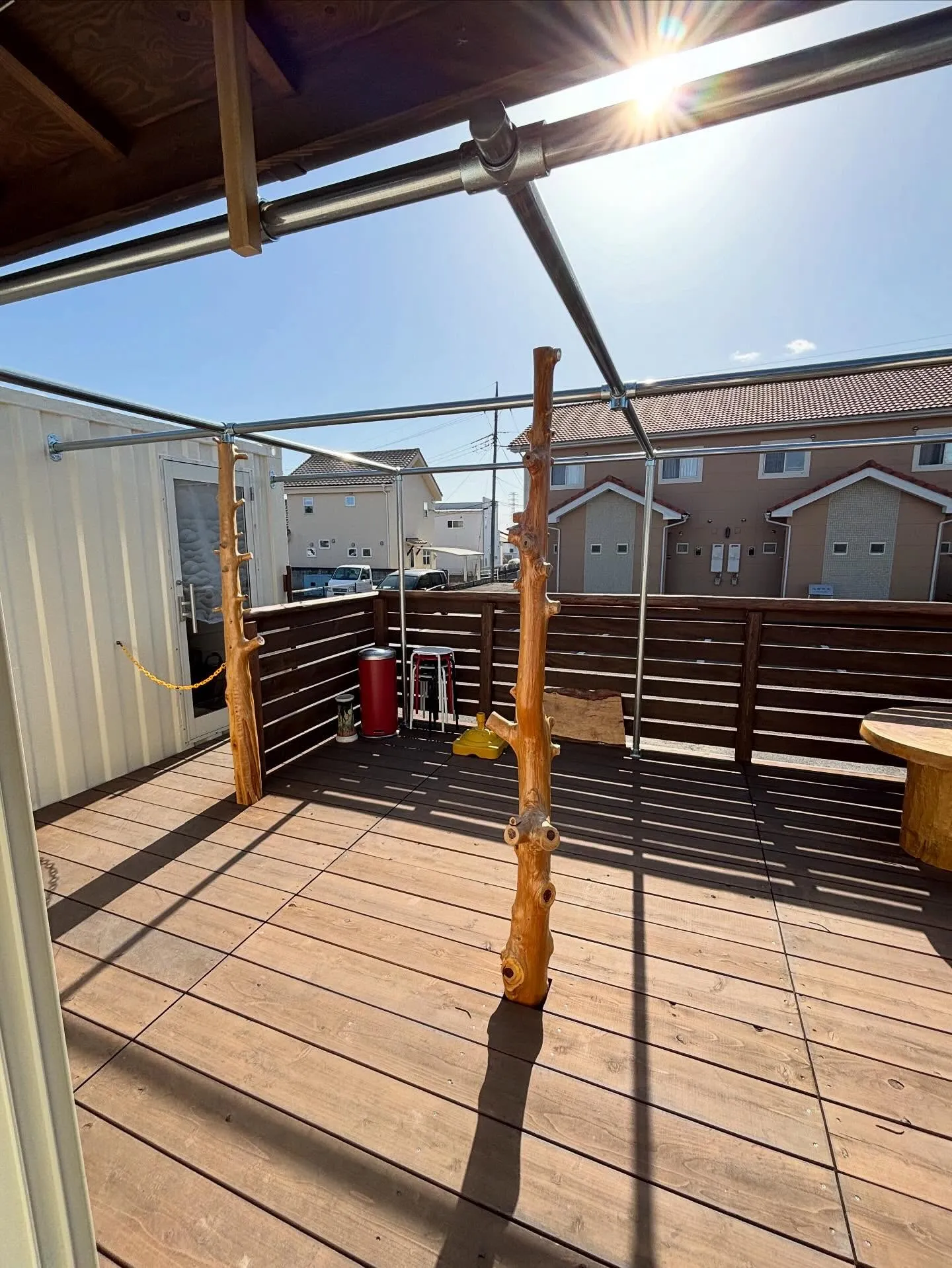 デッキに単管がつきました☀️