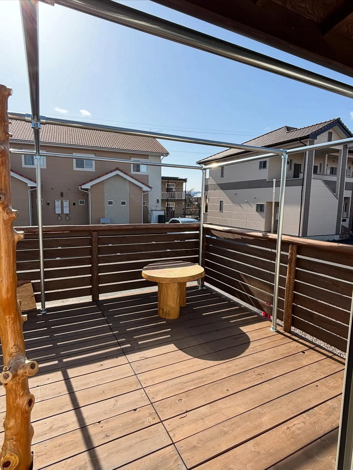 デッキに単管がつきました☀️