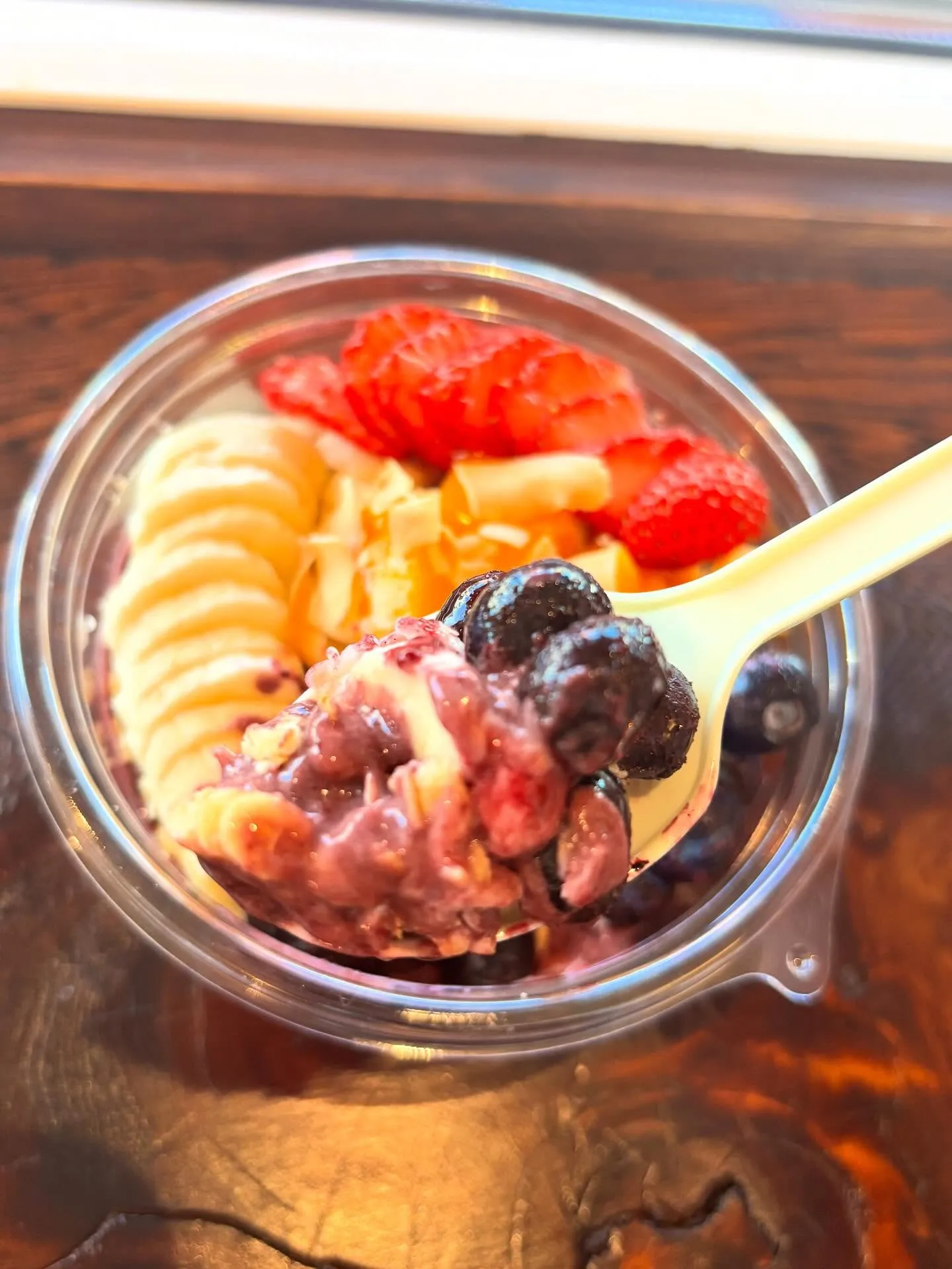 【花きりんのアサイーボウル】